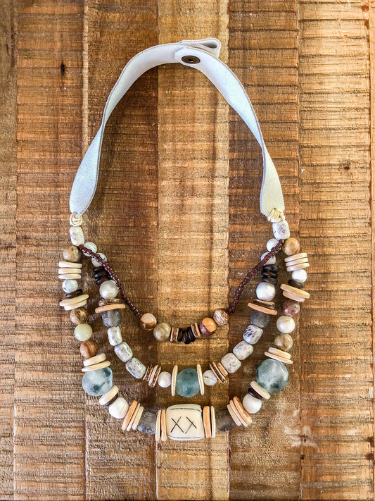 STONE LAYER NECKLACE